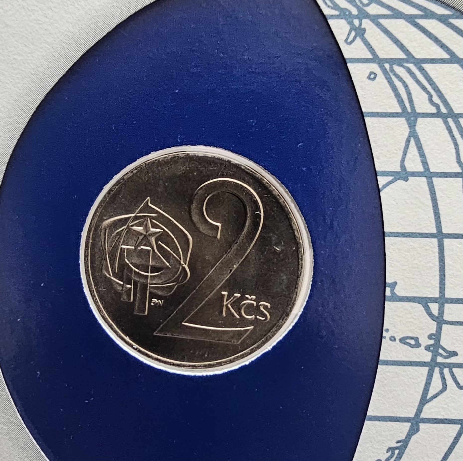 Czechoslovakia 2 koruny reverse: numeral 2 with star and linden design